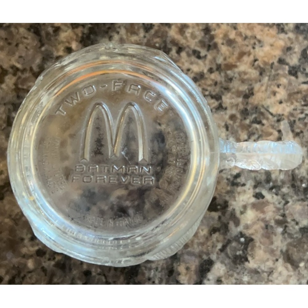 Vintage 1995 McDonald's Batman Forever Two-Faced glass mug DC Comics France - Picture 5 of 6